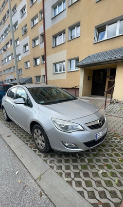 Opel Astra cena 22900 przebieg: 122000, rok produkcji 2010 z Łódź małe 22